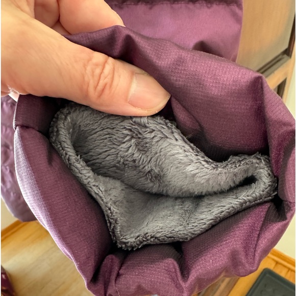 Eddie Bauer Sun Valley Down Parka in excellent pre-worn condition. Super Warm! - Picture 6 of 9